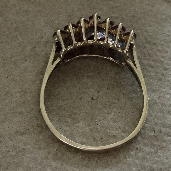 10k RUBY AND DIAMOND RING SIZE 8.5 - Picture 8 of 10